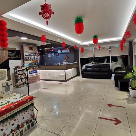 מירי Palace Inn מראה חיצוני תמונה