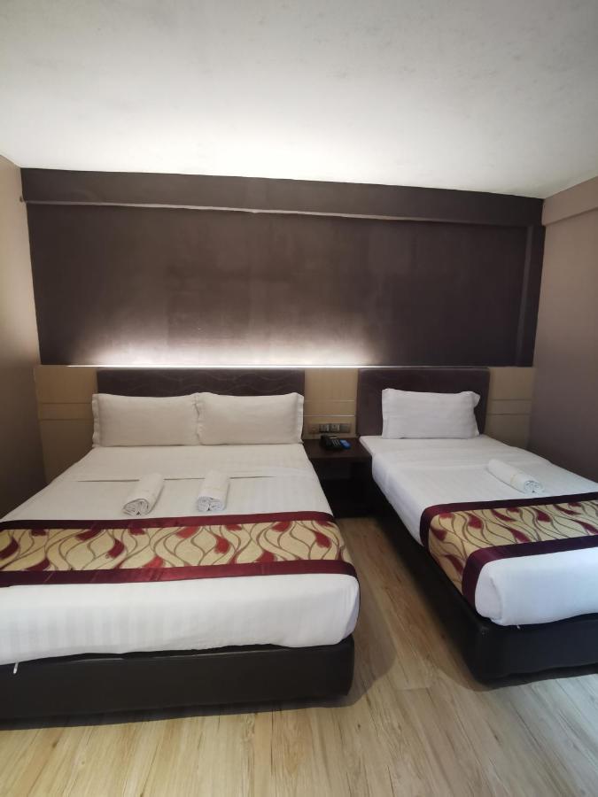 מירי Palace Inn מראה חיצוני תמונה